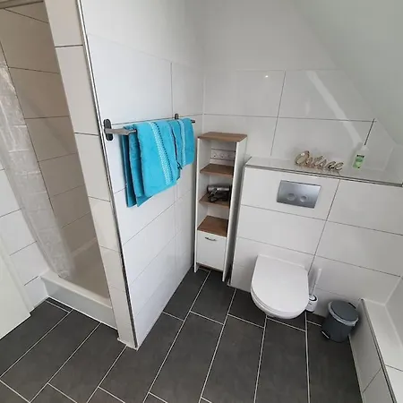 Apartment Kiel-russee Familienwohnung, Lademoeglichkeit, Co2 Frei *